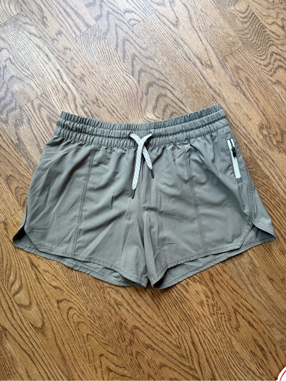 Vuori “Clementine” short. Size small.